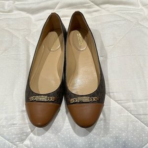 Great condition. Closet clean out.